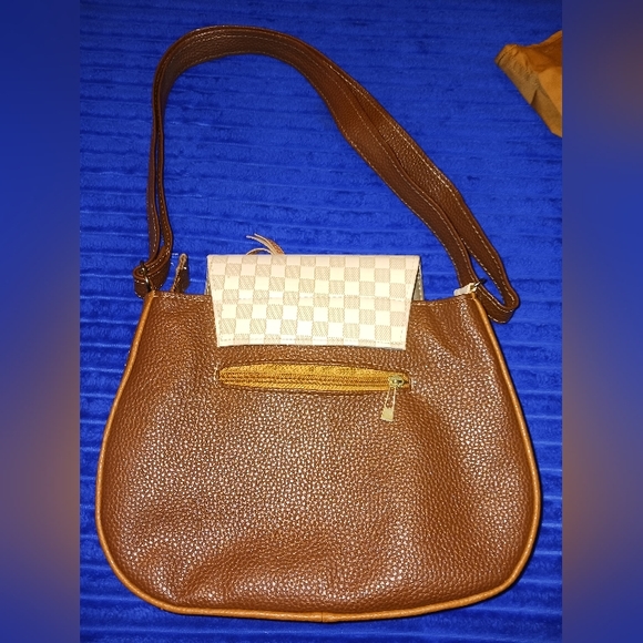 Purse - Picture 9 of 12